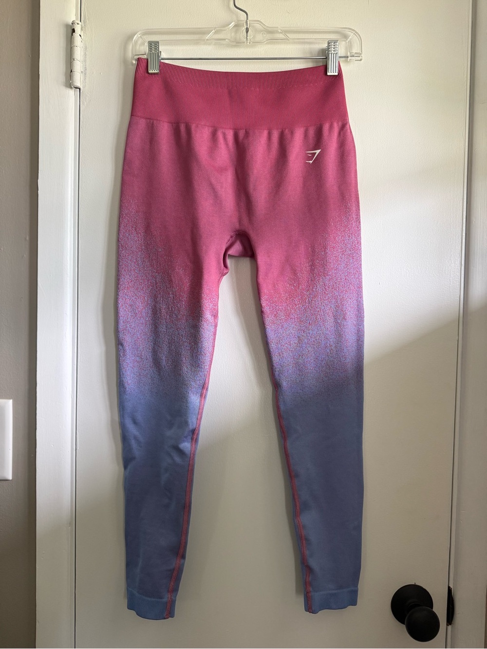 Gymshark Pink to Blue Ombre Seamless Leggings, Size Medium